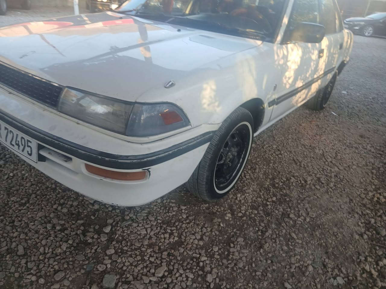 السلام عليكم للبيع كورلا موديل ١٩٩٠ محوره رقم بغداد دولي بسمي سويه لغايت ٢٠٣٠ مشروع وطني مكينه كير حداديه تخم تاير خير من الله كير اوتماتمك مكفوله من ضربه بيها مكانات صبغ فقط السعر ٤٠ وبيها مجال قليل العنوان كربلاء الحسينيه هاتف ***********
