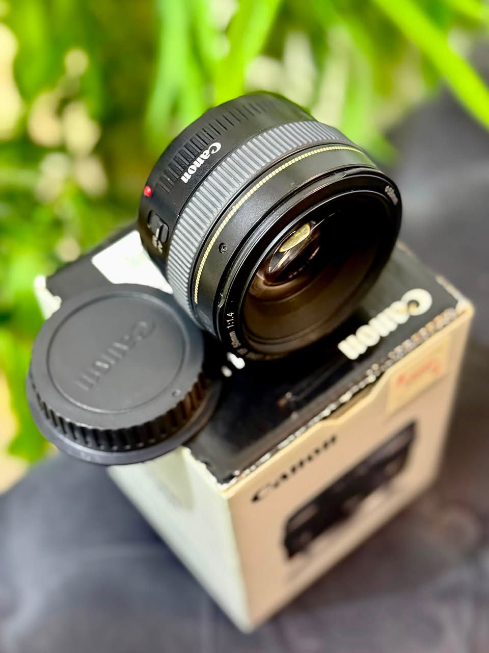 السلام عليكم
عدسة كانون 50 ملم 1.4 usm

Canon 50mm 1.4 usm

نظافة 100% بدون ضرر او خدوش 

الملحقات :
-كارتونه
-هود
-فلتر حماية
-فلتر ND

السعر 180 الف
المكان كربلاء


**إذا كنت صاحب هذا الإعلان وتريد حذفه لأي سبب، رجاءا أرسل رسالة إلى الدعم الفني**