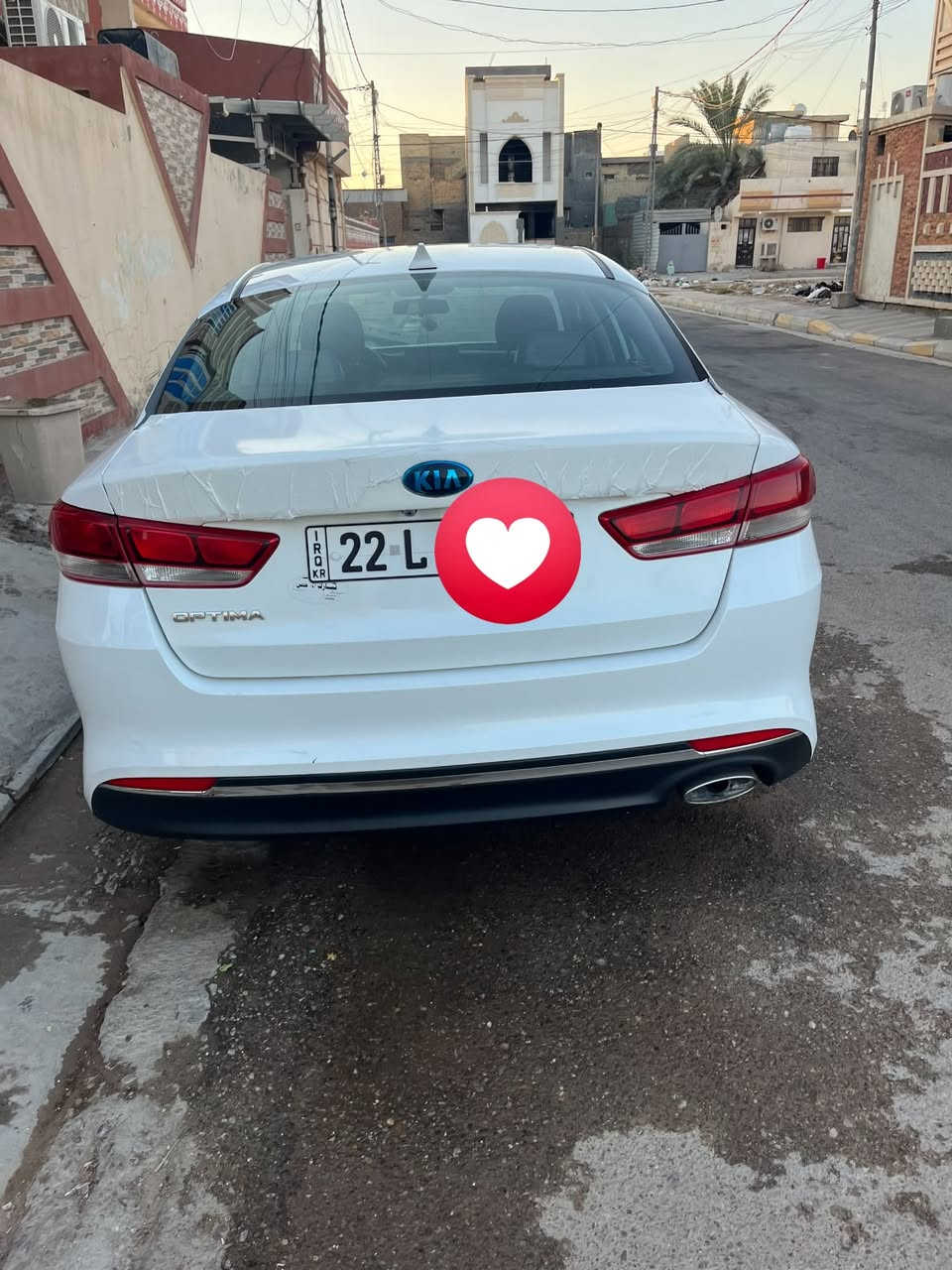 اوبتما موديل ٢٠١٧ امريكي
محرك ٢٤٠٠ 
سيارة نظيفة ومال بيت ومابيها اي نقص 
محرك وكير كلة فول 
بيها هواي موصفات 
السعر ١٢٥ وبيها مجال 
مكاني الفلوجة 
رقم التلفون ***********
