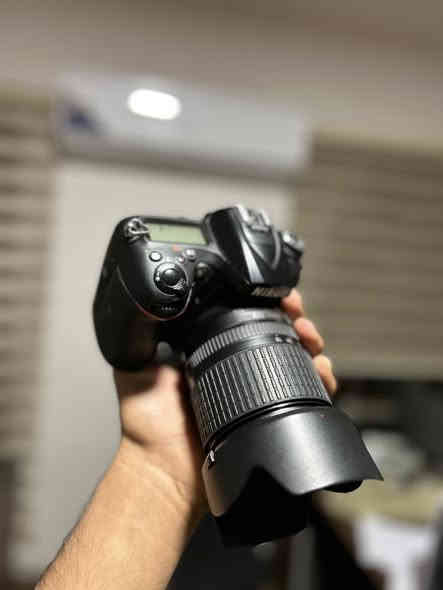 � للبيع – كاميرا Nikon D7200

كاميرا احترافية بحالة ممتازة، مناسبة للتصوير الفوتوغرافي والفيديو 🎥
🔹 العدسة الأصلية: 18-105mm
🔹 بطارية أصلية + شاحن
🔹 حزام كتف أصلي
🔹 ذاكرة (رام) مرفقة
🔹 استخدام خفيف جداً

الكاميرا جاهزة للتجربة قبل الشراء ✅
بسعر ٦٠٠ الف وبيهة مجال للشراي

📞 للتواصل: ***********
