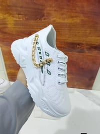 الموصل حي الشيماء • مقابل موالده القصر • ملابس