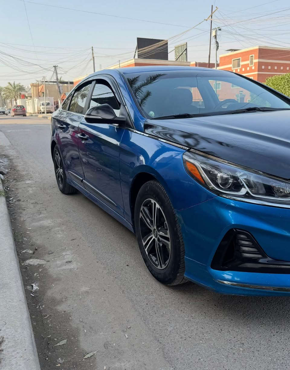 السلام عليكم 
للبيع فقط 
سوناتا 2019
ألون جويتي 
رقم أربيل 
حادثها جاملغ فقط والباب كلير 
العنوان زيونه 
السعر 124$ 
موبايل *********** بغداد, العراق
