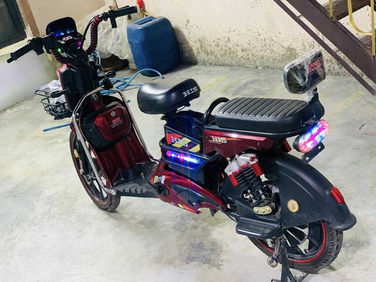 سلام عليكم باسكل شحن للبيع  نظافة 100‎%‎ شرط فحس سعر 350مجال مكان كركوك ئازادي 
للستفسار 
***********
***********
