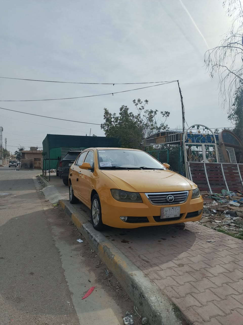 سلام عليكم ليفان 620 مكفولة من ضربه صبغ مصفره هيئه غرامات 2012 تبريد شغال تخم تاير حداديه السياره جاهزه السعر 45 للتفاصيل الاتصال على الرقم ***********
