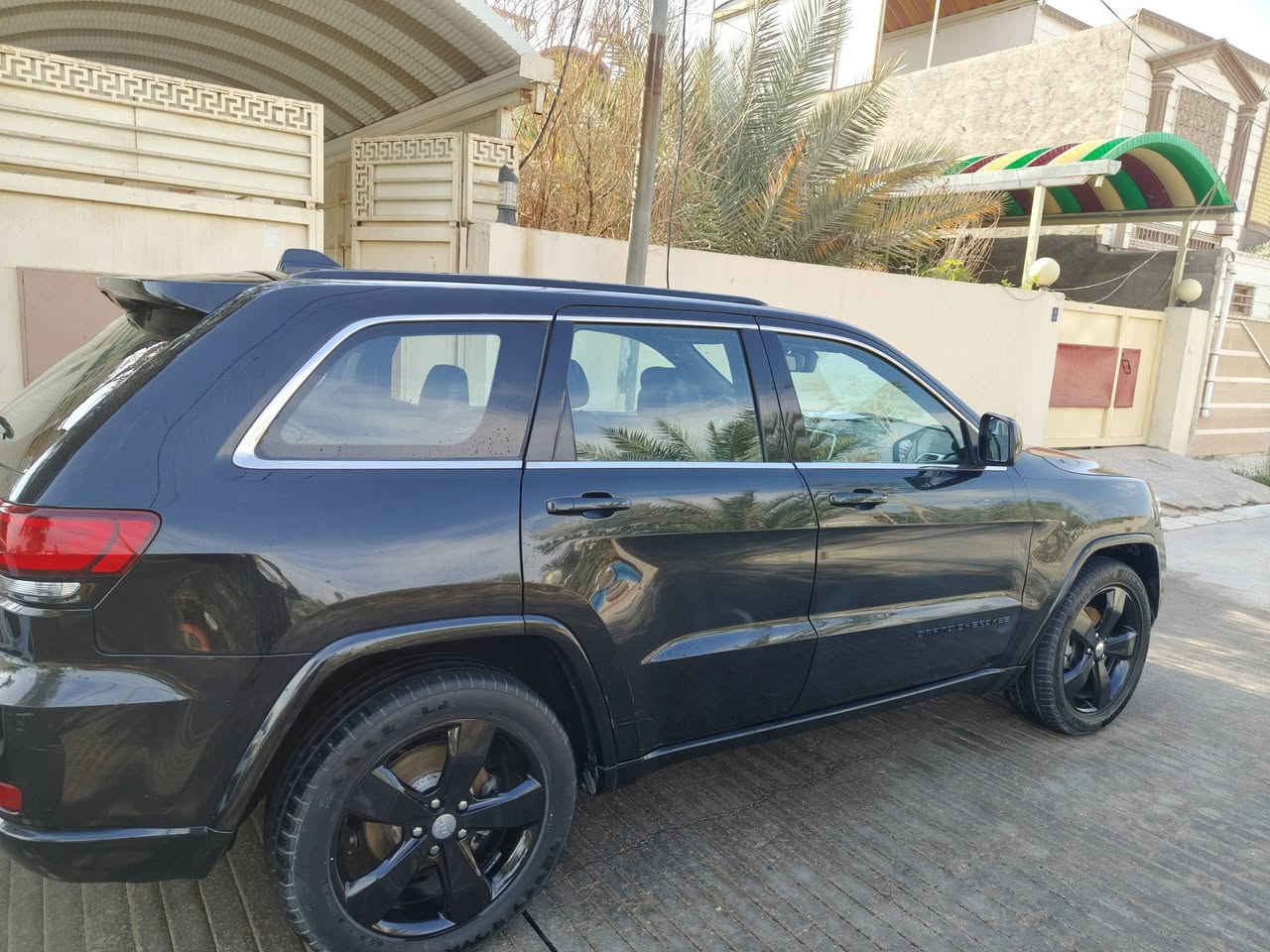 سلام عليكم
للبيع فقط جيب كراند شيروكي 2015  السعر 168$ 
محرك 3600
ماشيه 132 كم 
مسويله ادامه منظومة بانزين واحتراق جديده 
تخم تاير وحداديه امامي خلفي جديده 
فول مواصفات رقم بغداد انكليزي بأسمي 
الضرر(صبغ بنيد وجاملغات اماميه + باب الصدر والسايق كلير فقط بدون فتح اوتبديل ) الباقي كفاله عامه
 جاهزه بدون اي نقص مكانه نجف
 للاستفسار ***********
