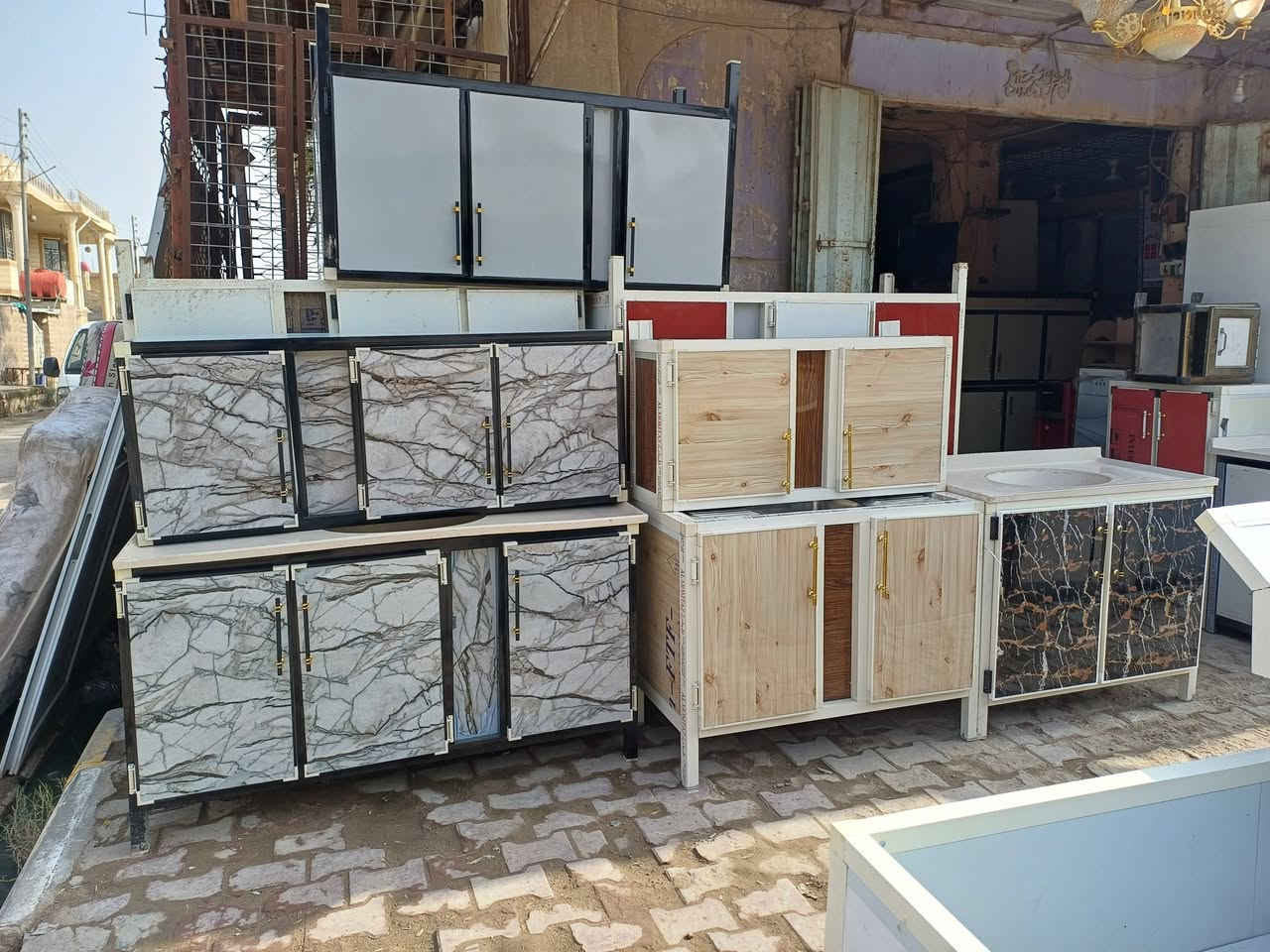 للبيع 
العنوان الخضر شارع جياشي محلات ال حجي رشيد  *********** يوجد خدمت توصيل
