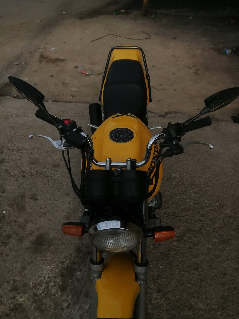 سلام عليكم دراجه سي بي فور 400 دراجه كله بلادية مكاني بغداد سعره 16 بيه مجال بسيط ***********
