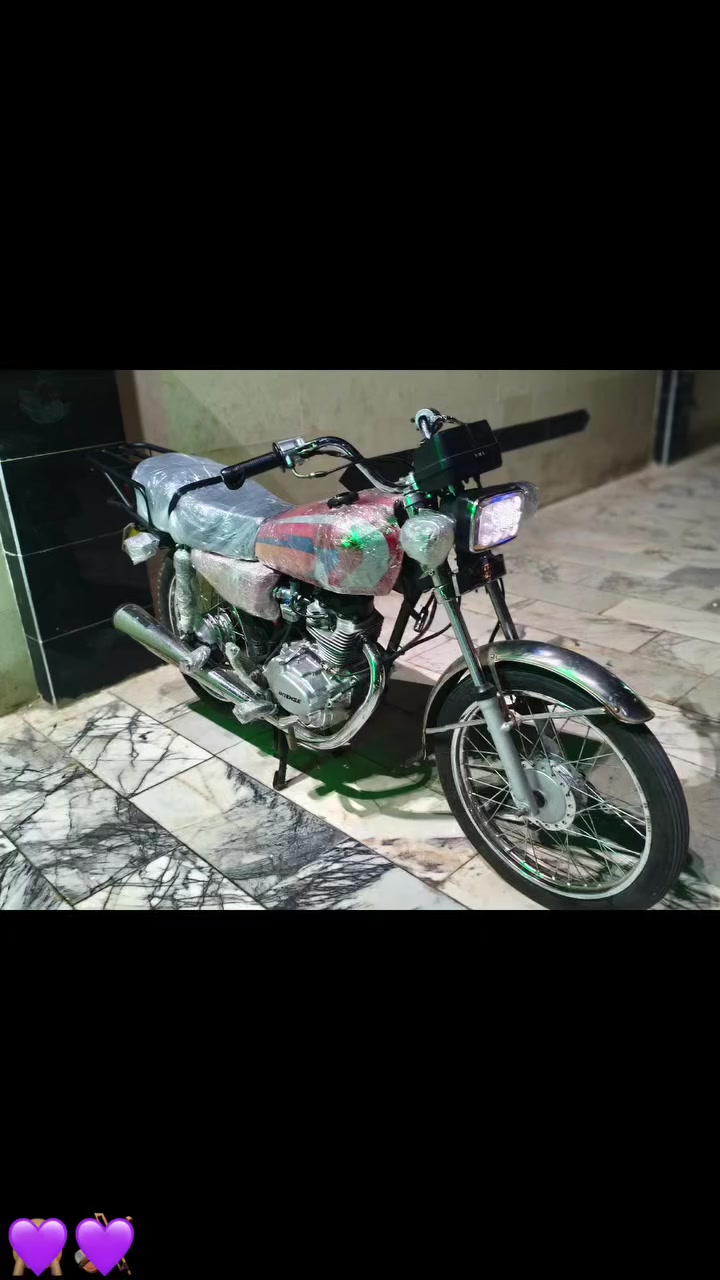 السلام عليكم شباب دراجه خير من الله دراجه تعمير 2025الشهر ال٩ كلك الدراجه ما مفتوح بيه برغي واحد سعر الدراجه 700 بي مجال رقمي *********** تصل وبيك خير وتدلل بيهه مجال
