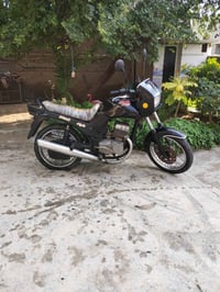 دراجة جاوه للبيع نضيفة المكان السعر ٨٥٠ كوت الرقم ٠٧٧١٨١٨٨١٤٦