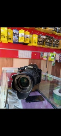 كاميرا نيكون D3400 كامله ملحقات  جنطه  ستاند رام 128 السعر خاص 0788242...