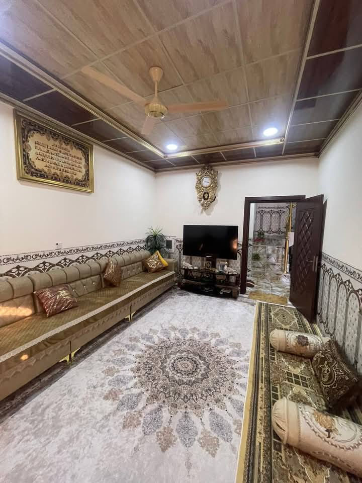 دار 100 م ركن على شارع 20 الوجه 10 و النزال 10 القادسية قطعة 500  قرب المجمع الطبي 
طابقين درجة اولى 
⛔️ يباع مع الأثاث او بدون 
3 نوم استقبال مطبخ  3 مجموعات صحية
ارضية بورسلين حزام سيراميك سقوف ثانوية السعر 95  قابل للتفاوض للاستفسار خاص او واتساب 
***********
***********
