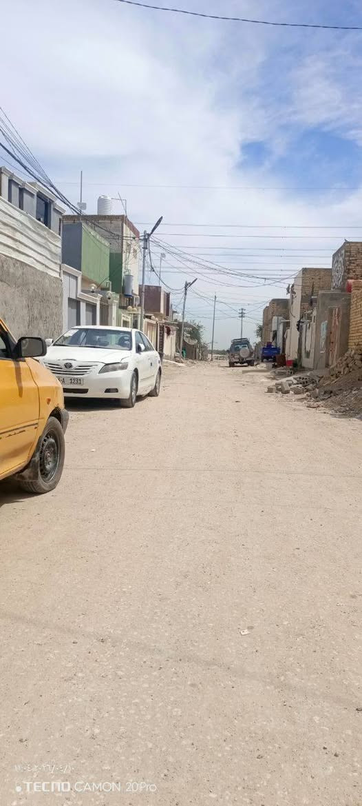 🏡 بيت 140 متر ب 44 وبيه مجال   

طابو زراعي + إقرار محكمه
مشمول بلتطويب ومرقم من المختار

🏗️ البناء: طابوق | الأساس والسقف:ةغ كونكريت

🔹 مواصفات البيت:
✅ غرفتين نوم 🛏️
✅ صالة 🛋️
✅ صحيات 🚽
✅ مطبخ 🍽️
✅أستقبال ✨

🔹 الخدمات المتوفرة:
💧 ماء | ⚡ كهرباء | 🚗 شوارع مبلطة | 🏫 مدارس قريبة

📍 الموقع: النجف –شارع الصب – مقابل قرية الغدير / عمود 276 
📜 الملكية: طابو زراعي

📞 للتواصل: ‏  ‏

أتصال ***********
 واتساب ***********
