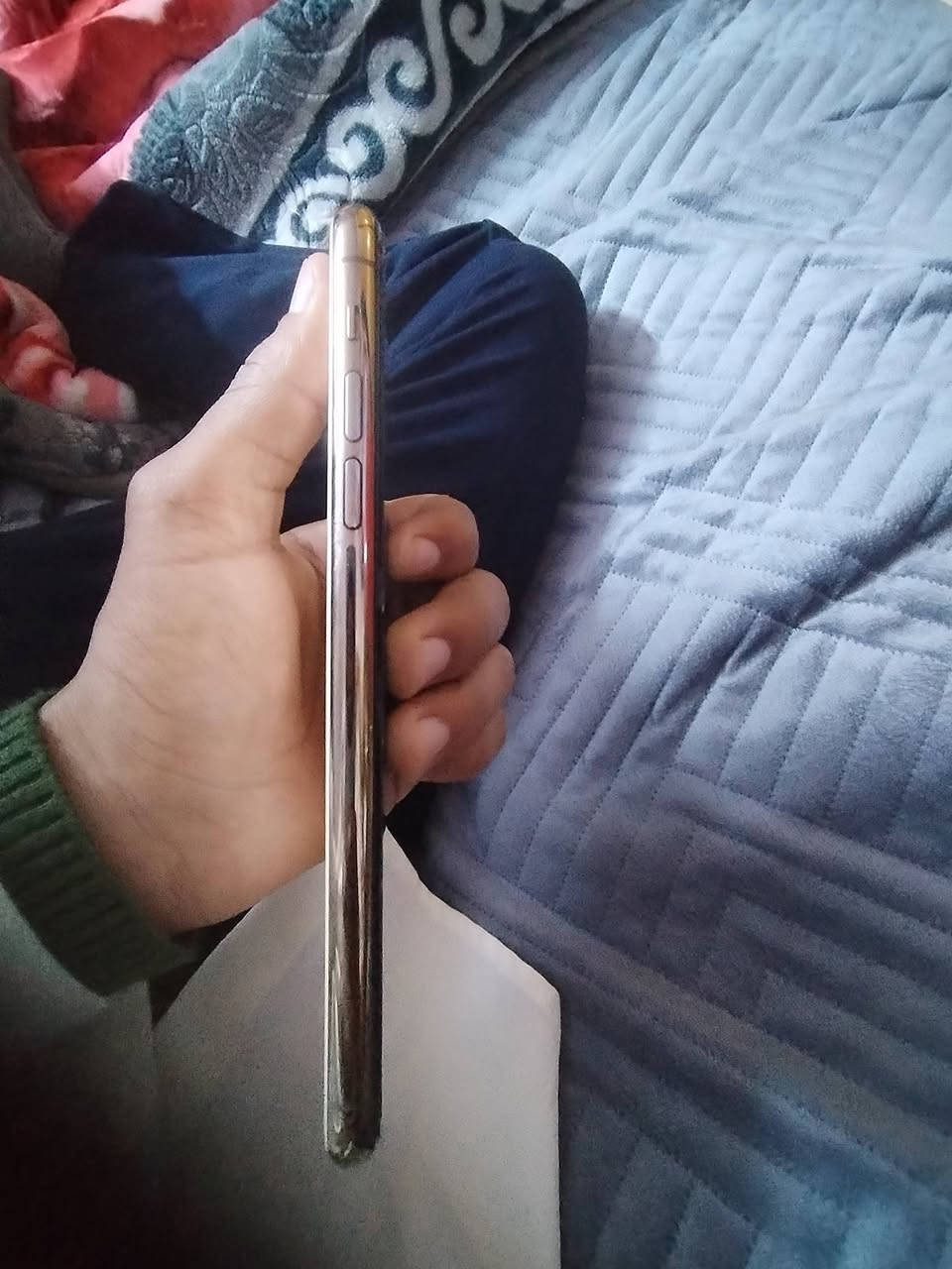 ايفون 11 لا تسألني شبي ما بي فقط سماعه توشوش فقط والبقاي كله شغال ما داخل تصليح نهائيا ب 450 قفل قفل قفل رقم ***********
