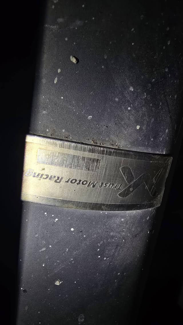 السلام عليكم مكلف بالنشر مكلف بالنشر رجا رقم راعيها موجود وخابرو 
دراجة بوليس نوزل خطين قطة مميزة :
1- موديل 2010
2 - درع تیتانیم
3 کلجات WF
4 - عداد بلادي مختلف مو الكتروني بس بي سيرفس
5- صالنصة M رياضية أم الحساس أجت وية الدراجة بلحاوية
6- كلوب زنون ضوة كلش عالي شرط أبو المسبة 😅
7 - بانزين كلة محسن
8- دهن لكيمولي
9 - علية أدامة كل شهر من تنضيف و فحص و تبدیل دهن ومنطف غرفة احتراق
10 - تایرات جلاتين أصليات التاير الخلفي أضخم من الأمامي
السعر : الأتصال على الواتساب فقط 
***********
