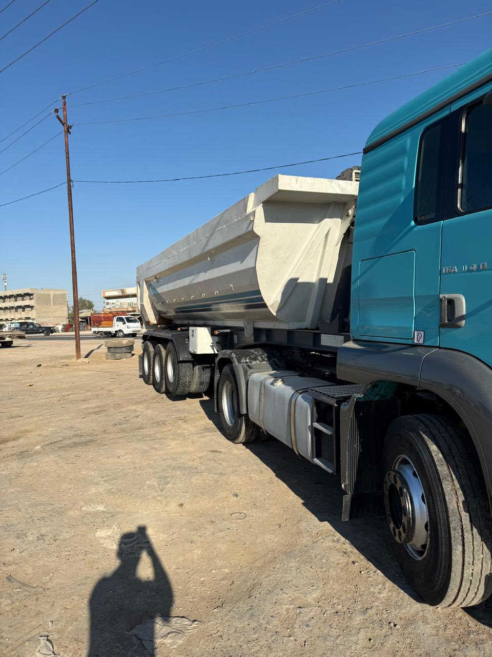 مان موديل ٢٠٠٤ بم ونوزل ٤١٠ كير قليچ رتايدر تبريد عربانه 3 دنگير اوزمن ٢٥ متر مكفوله كفاله عامه للاستفسار ***********
