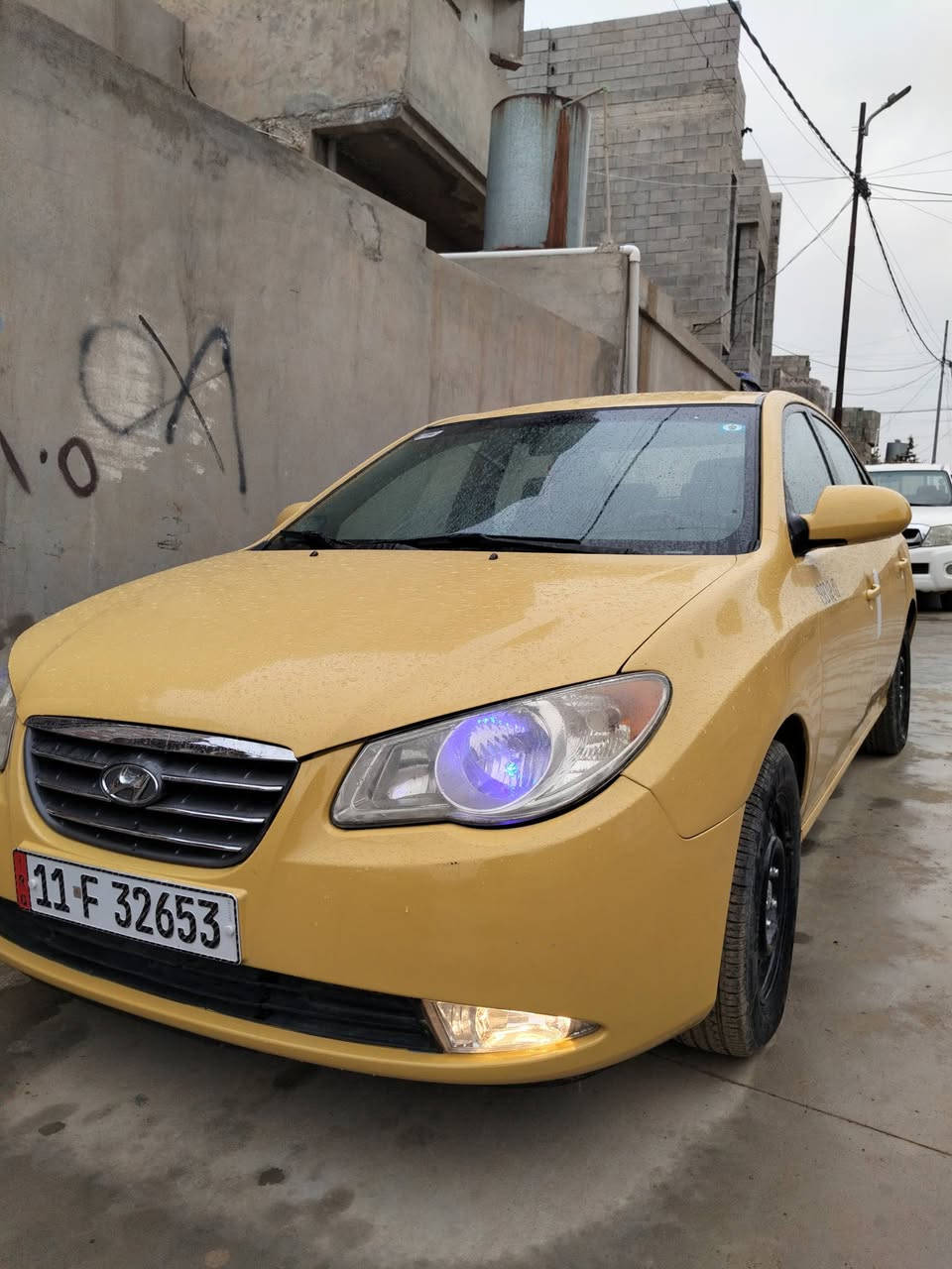 النترا مقدس 2009 امريكي رقم بغداد محرك 20 دوش  بيها طخه بسيطة موضح بالصورة سنوية جديدة باسمي هيئة وغرامات مصفرة هزه جديدة سيارة جاهزة السعر 95 وبيها مجال مكاني الموصل الجانب الأيمن رقم الهاتف ***********
