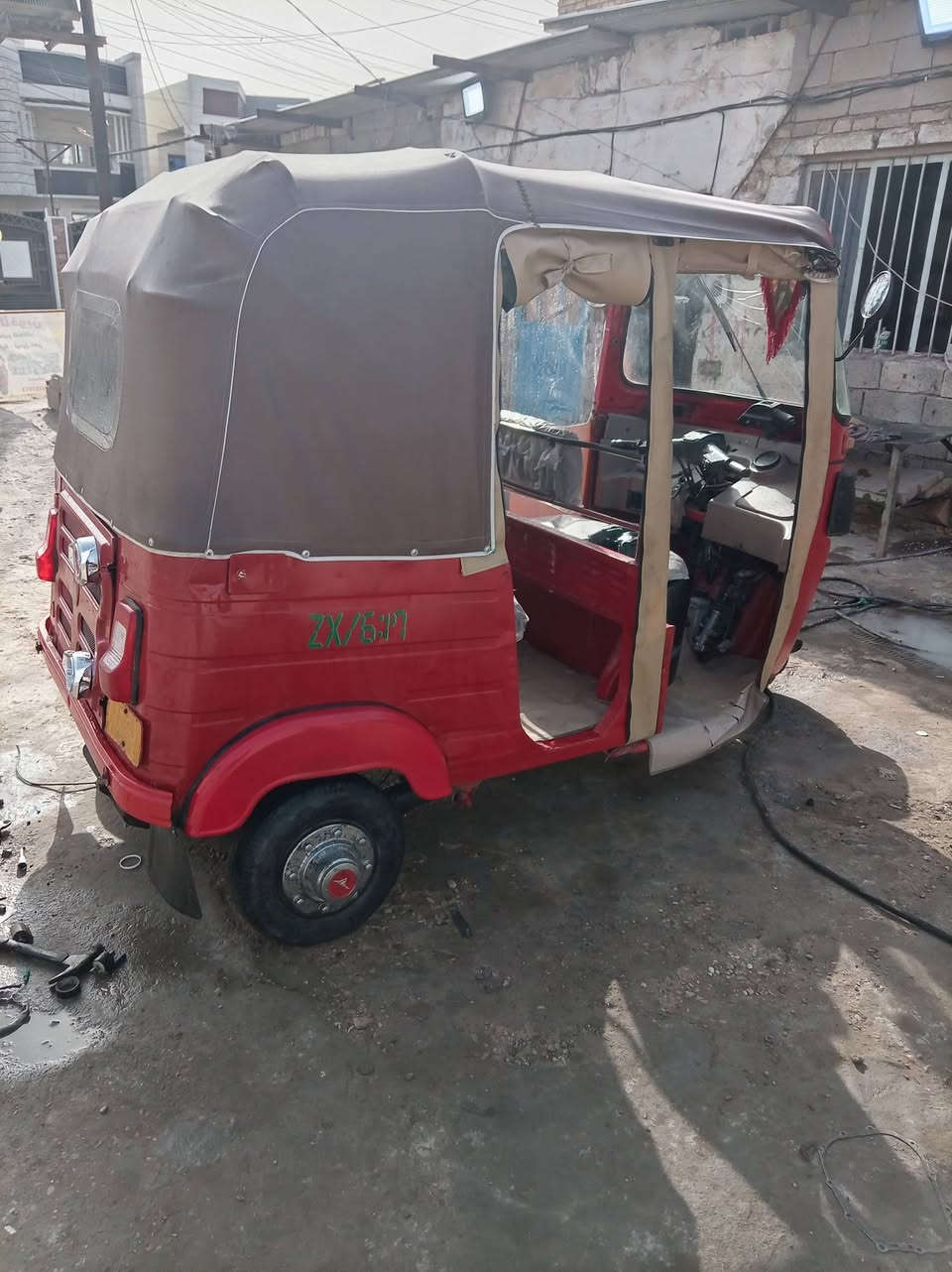 السلام عليكم تك تك موديل ١٧العنوان بوب الشام قرب جامع الساده الطوال سعرها ٣١٠٠ للاستفسار الاتصال على الرقم***********
