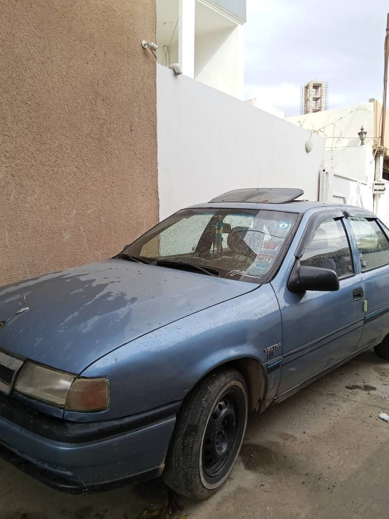 سياره اوبل فكترا للبيع موديل 89 كير محرك شرط كير عادي رقم انجليزي ديالى مشروع وطني شرط التحويل سياره صبغ عام جماليه سعرها 31 ورقه وبيها مجال شراي يخابر رقم *********** مكان سياره كركوك كركوك, العراق
