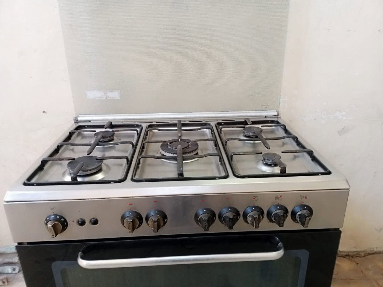 السلام عليكم غراض للبيع الطباخ والمنقله بالمدينه وباقي غراض زعفرانيه


**إذا كنت صاحب هذا الإعلان وتريد حذفه لأي سبب، رجاءا أرسل رسالة إلى الدعم الفني**