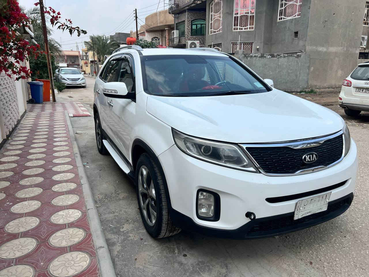 السلام عليكم 
سورنتو خليجي 2015 باسمي 
محرك 6 رقم بغداد 
سبعه راكب وبصمه وكشنات كهرباء 
سونار داخل المنشور 
السعر 175
مكاني بابل
الاتصال ***********
