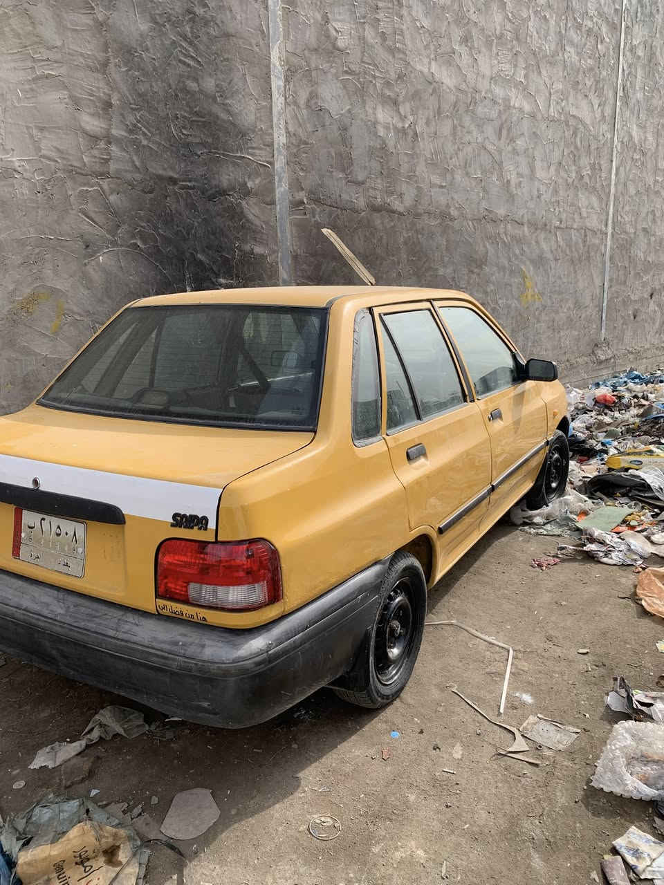 سلام عليكم سايبه موديل 2011رقم بغداد مصفره سياره مال بيت تحويل مكاني بغداد جسر دياله الجديد سايد الواحد سعر 27وبيهه مجال ***********
