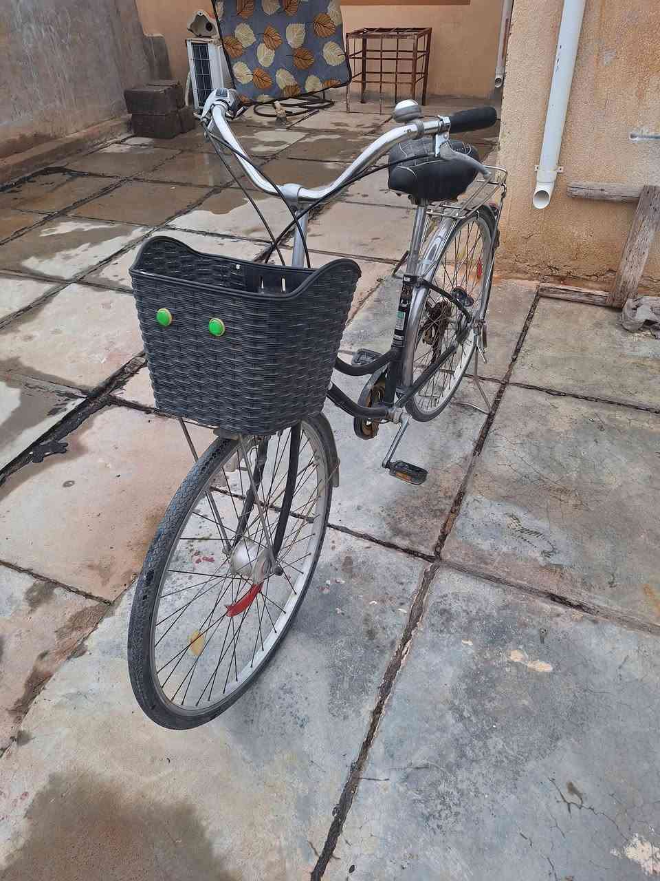 بايسكل لبيع للاستفسار اتصل ع الرقم
***********
