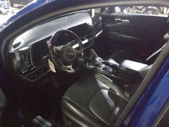 كيا سبورتاج وارد امركي حادث چاملغ خلفي يم قبغ البانزين باب السايق مصبوغ بدون ضربه بس صبغ اثر شخوط
مكلف بلنشر سياره EX
كشنات جلد
تدفئبه بلكشن
رادار امامي خلفي
شاشه متصله
كامره خلفيه دواره حساس خلفي
بصمه 
تشغيل عن بعد
مكينه 2.500
ماشيه 52الف 
بچم كبس لارج السياره
مكان السياره الشعب حي البساتين
تخم تاير 
رقم صاحب السياره ‭0772 338 6110‬السعر 195 بيه مجال بسيط
