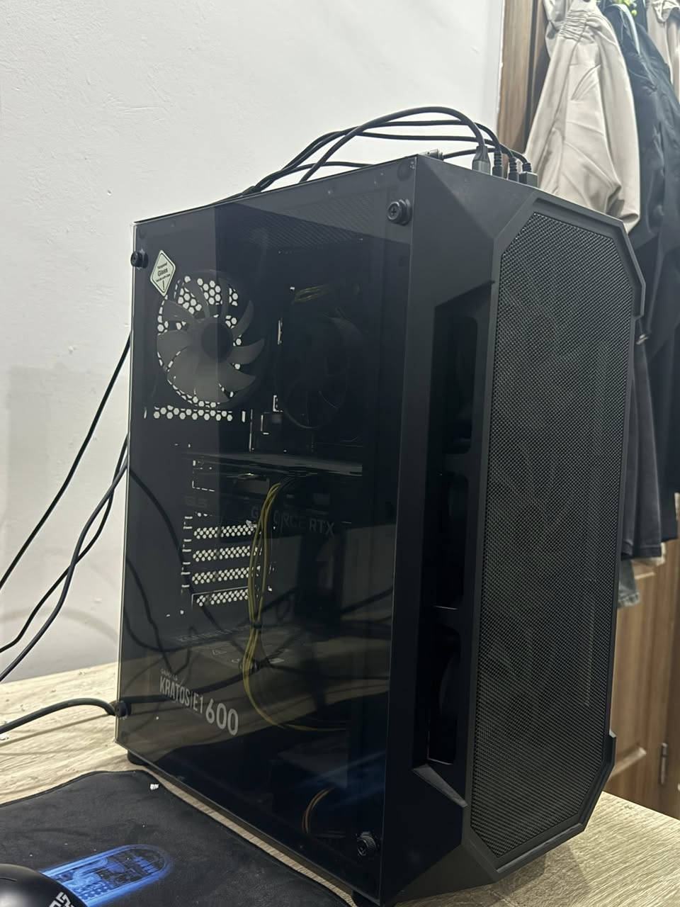 السلام عليكم تجميعة للبيع استخدام كلش قليل
i5 12400f

H610M ASRock 

Rtx 4060 Asus

Ram 16gb 2x8 DDR4 T-Force

Psu 600w 

M.2 1 Tb 

شاشه Aoc 165hz 1ms

و يجي وياهة ماوس 

و كيبورد redragon  ال60 بلميه

و سماعةhyperx cloud alpha

السعر مليون 200 و بيه مجال


**إذا كنت صاحب هذا الإعلان وتريد حذفه لأي سبب، رجاءا أرسل رسالة إلى الدعم الفني**