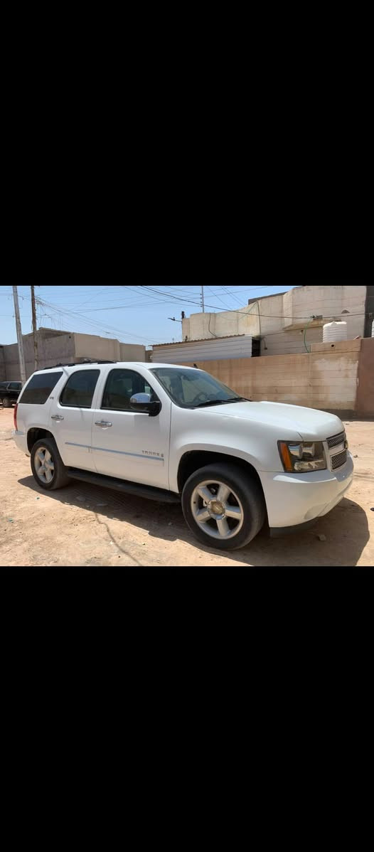 تاهـو 2007 LTZ فـول مواصفات فتحـة صندوق كهربائـي كفالـة من الضربـة والتبديل جاهزة مكينـة كير حدادة رقم
اربيل دولـي سنويـة للـ2030 تحويل او وكالة
للبيـع او لمراوس السعر 165 وبيهه مجال قليل 
مكاني البصرة ابو الخصيب ه‍ـ***********
