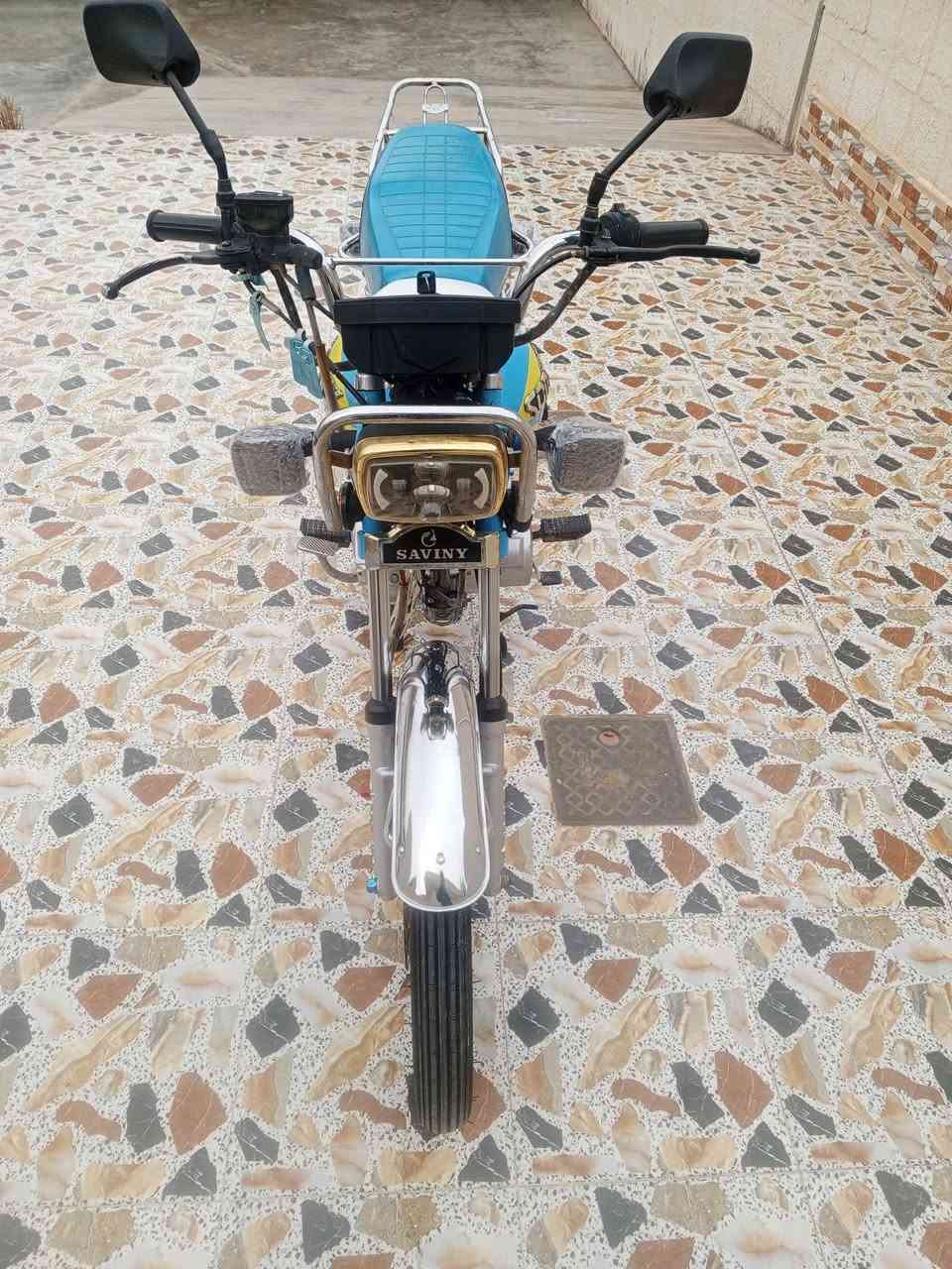 يا الله دراجه ايراني للبيع موديل 2024اوراق منفيس دراجة مال جناي ربع ماتحط عليه محرك  اسبانه ما ممدود علي السعر 750وبي مجال للشراي ولمو شراي لا يعلق ويكسر بحلال العالم مكاني الرمادي هذه رقمي للتواصل ***********متواجد عل خاص
