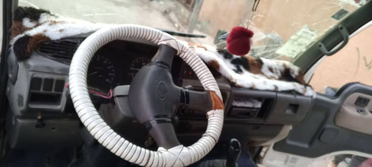 السلام عليكم سامسونك للبيع موديل99 رقم بغداد سنويه ل 27مكينه مجفته جديد ما صار شهر كير شاصي كله مكفول تايرات خلفي امامي كله جديد باتري جديد كهربائيات شغاله صدر شاد ه جديد نفض السعر 40 وبيها مجال المكان ديالئ خان بني سعد الرقم ***********
