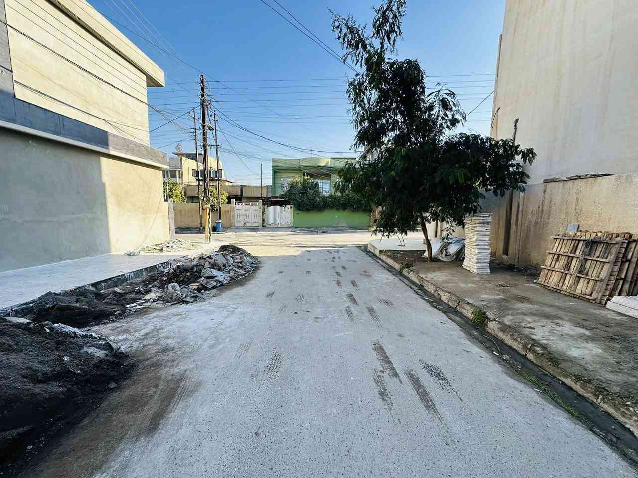 #عروض_مكتب_دعاء_الخير_للعقارات 🏡
للبيع بيت تسليم مفتاح 

بحي البلديات قرب منتزة الكفاءات

مساحة 100 متر  واجهة 10 متر 

اربع  غرف نوم 
 
هول وستقبال 

صحيات بطابقين
للاستفسار اكثر يمكنكم مراجعة المكتب الكائن في حي الصديق سايدين البحرين قرب مدرسة النبلاء الاهلية او الاتصال 

***********

***********

***********

كما يمكنكم مراجعة مكتب دعاء الخير لتجارة العقارات والمقاولات  

نستقبل كافة العروضات بمختلف المساحات السكني والتجاري

للاستفسار  مراجعة المكتب حي الصديق بداية سائدين البحرين 
 
قرب مدرسة النبلاء الاهلية او 

الاتصال 📞

***********

***********

***********
