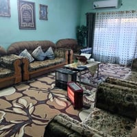 تخم ١٢ مقعد ضخم سعر ٢٠٠بي مجال الاتصال ٠٧٧٤٤٩٩٤٥٠٣