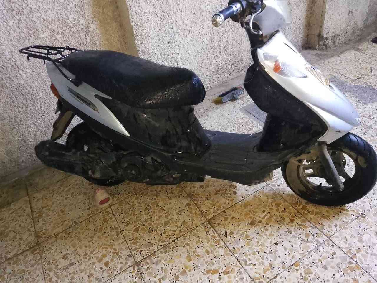دراجه ادرس ياباني مقفوله سعر 325 منطقه المعالف ***********
