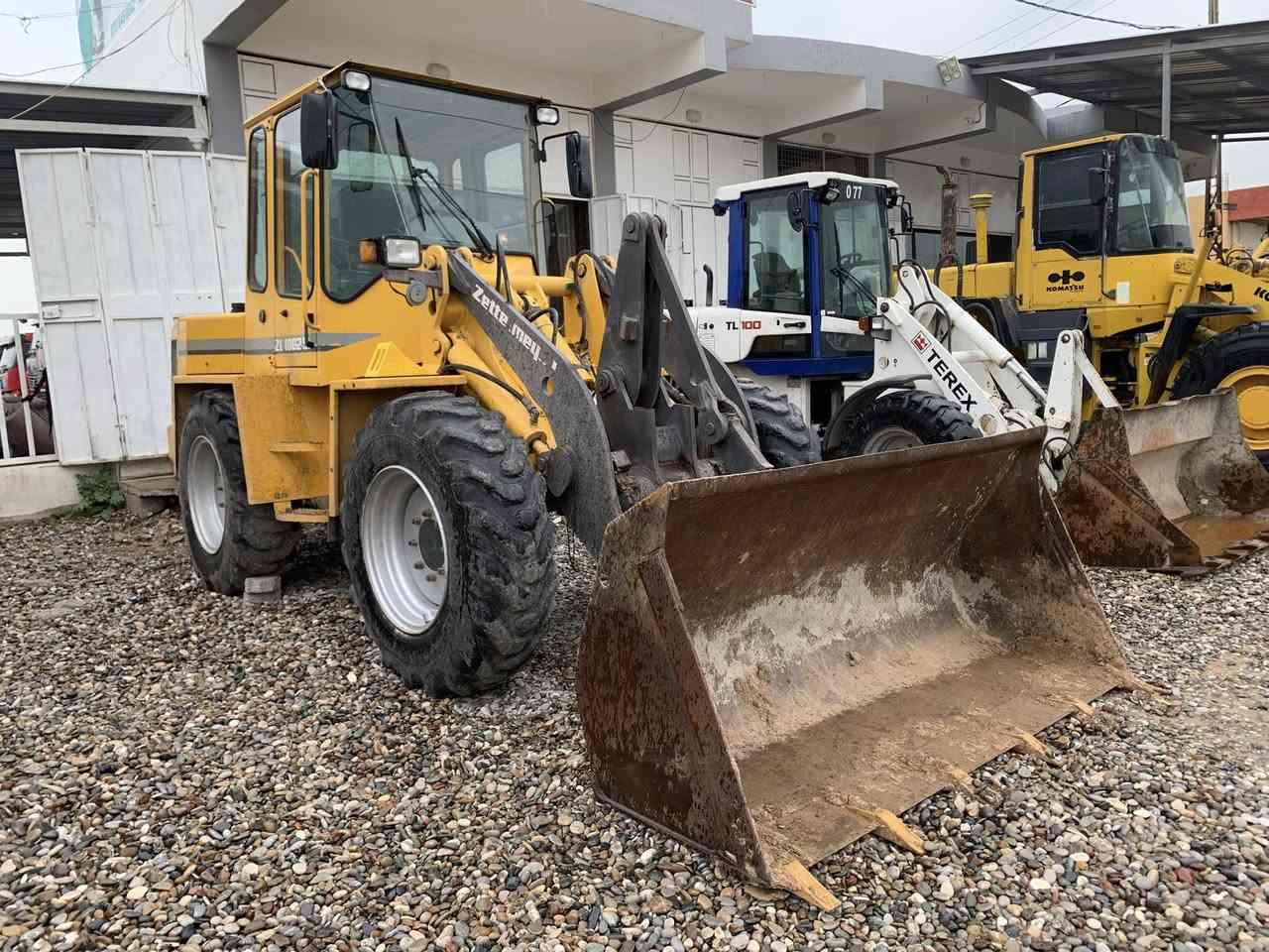 شفل زيتماير حجم 100 نظيف وجاهز محرك راديتر ماء ومضخات دفع ورفع بشرط واكسل بشرط تخم تاير سنوية ورقم جديد لحد 2031 مكفوله كفالة عامة 

موديل / 1997

السعر / 165$

اوقات الاتصال من ساعة 9:00 صباحاً حتى ساعة 8:00 مساءاً

بإدارة / سفيان

***********

***********

***********

عنوان / كركوك معارض شارع المطار مقابل جسر واحد حزيران قرب محطة الانوار

@إشارة
