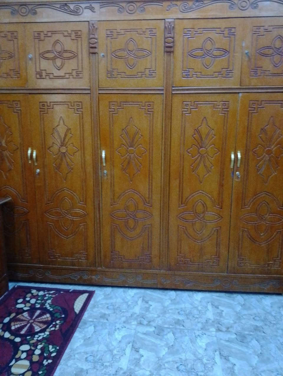 عرفة خشاب البيع سعره 500وبي مجال انه مكلف بالنشر هاذ رقم موبايل صاحب *********** قضاء الشطرة حي الزهراء سبعة نيسان
