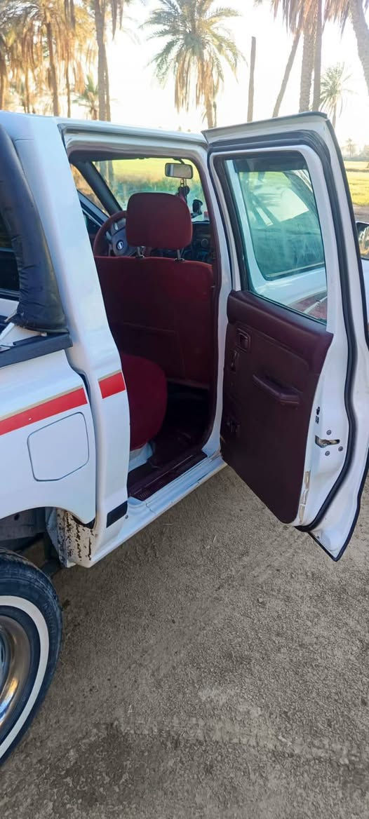 السلام عليكم رمضان كريم علينه وعليكم سيارة بيكم نيسان ٢٠١٤ سياره نضيفه وجديده وحلوه السعر 145 
رقم صاحب السياره ‏‪***********‬‏
