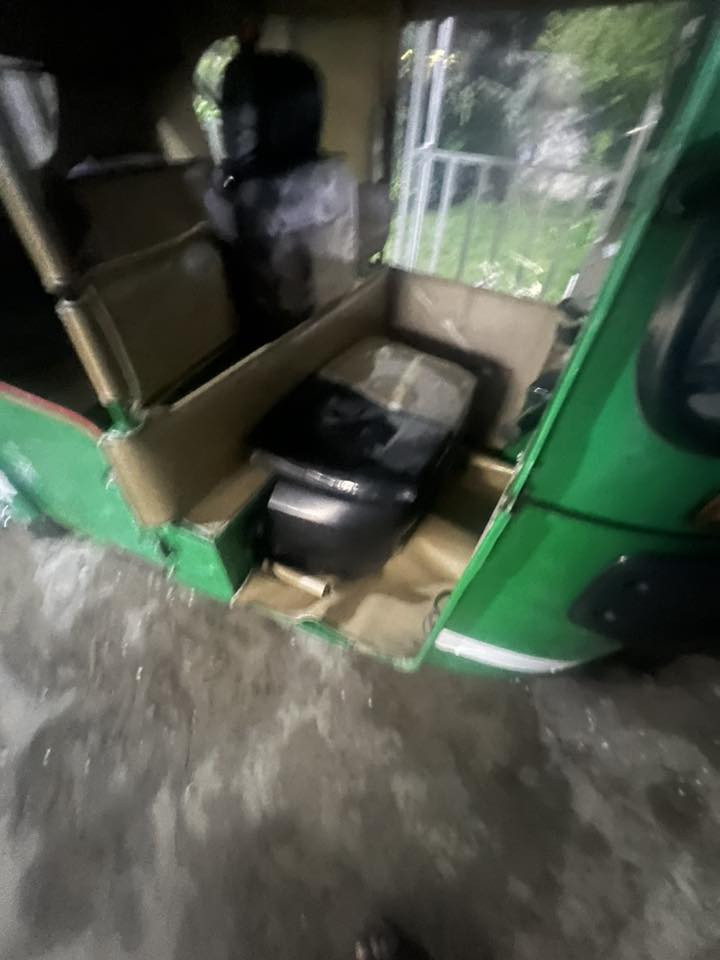 تكتك موديل ٢١
رقم نكليزي تحويل ثاني يوم نضافه خير من الله 
مكفوله عدا بعد واحد بارد صغير 
العنوان ديالى بعقوبه 
***********
