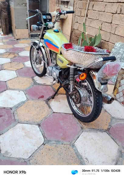 السلام عليكم اخوان دراجه ناريه للبيع السعر ٤٥٠ وهاذ رقمي *********** مكاني ميسان
