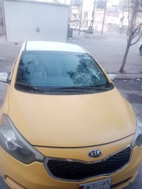 سياره للبيع فورتي موديل ٢٠١٥ محرك 1800 دوش بدون دواخل لا لغود ولاشواصي...