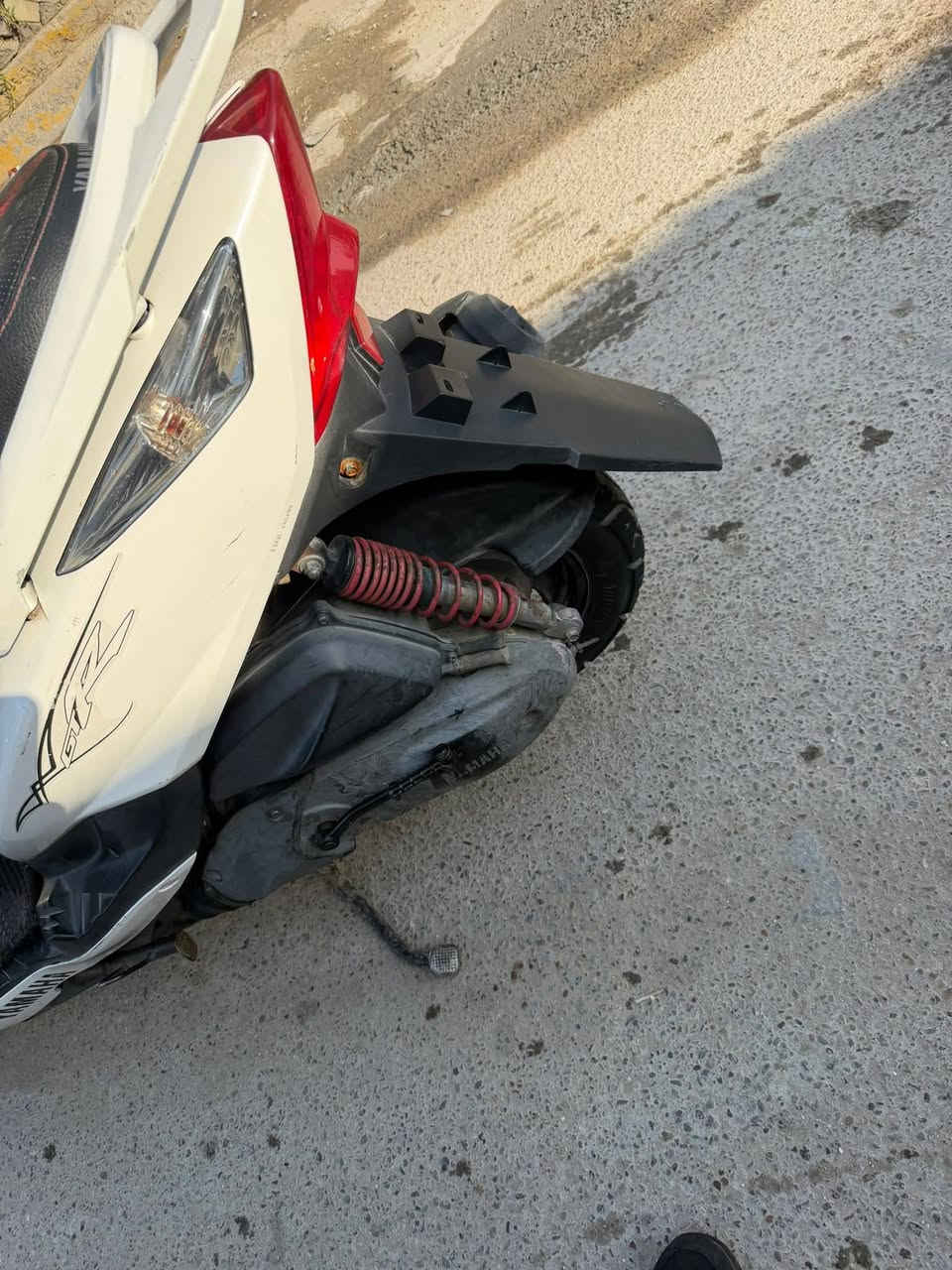 دراجه ماكس ثعلب للبيع دراجه تخبل قبل شهرين طالعه من الخانه مكان نجف للاتصال *********** متواجد
