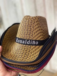 قبعات • نقد فقط • اكسسوارات شخصية