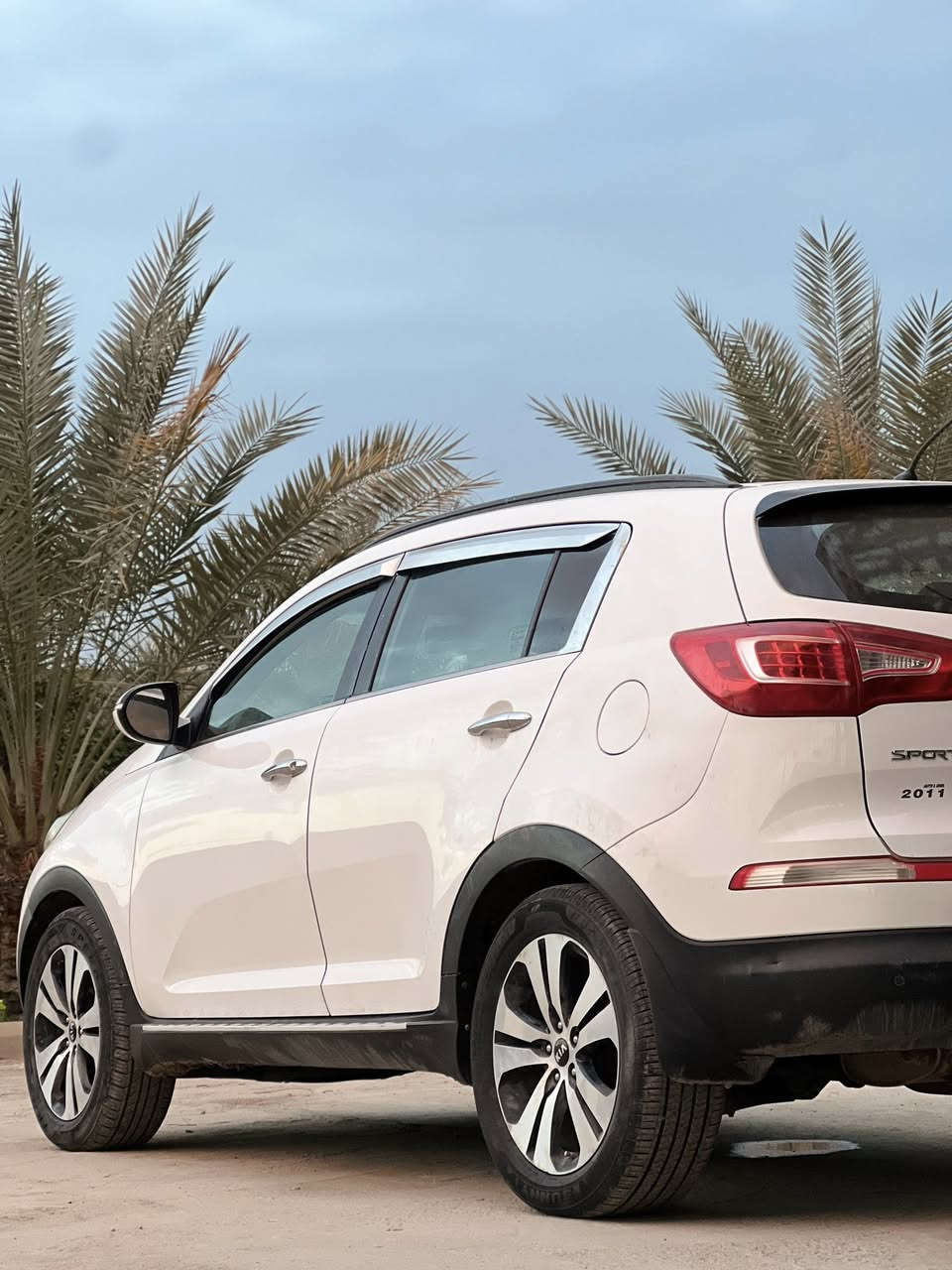 السلام عليكم 
للبيع سبورتج 11 فول بدون صبغ فقط بارد بسيط موضح بسونار 
رقم سليمانيه بسمي تحول مباشر 
باقي التفاصل واضحه بصور اي استفسار اتصل
0772 386 3018‬
معروضه 140 وبيها مجال بسيط
