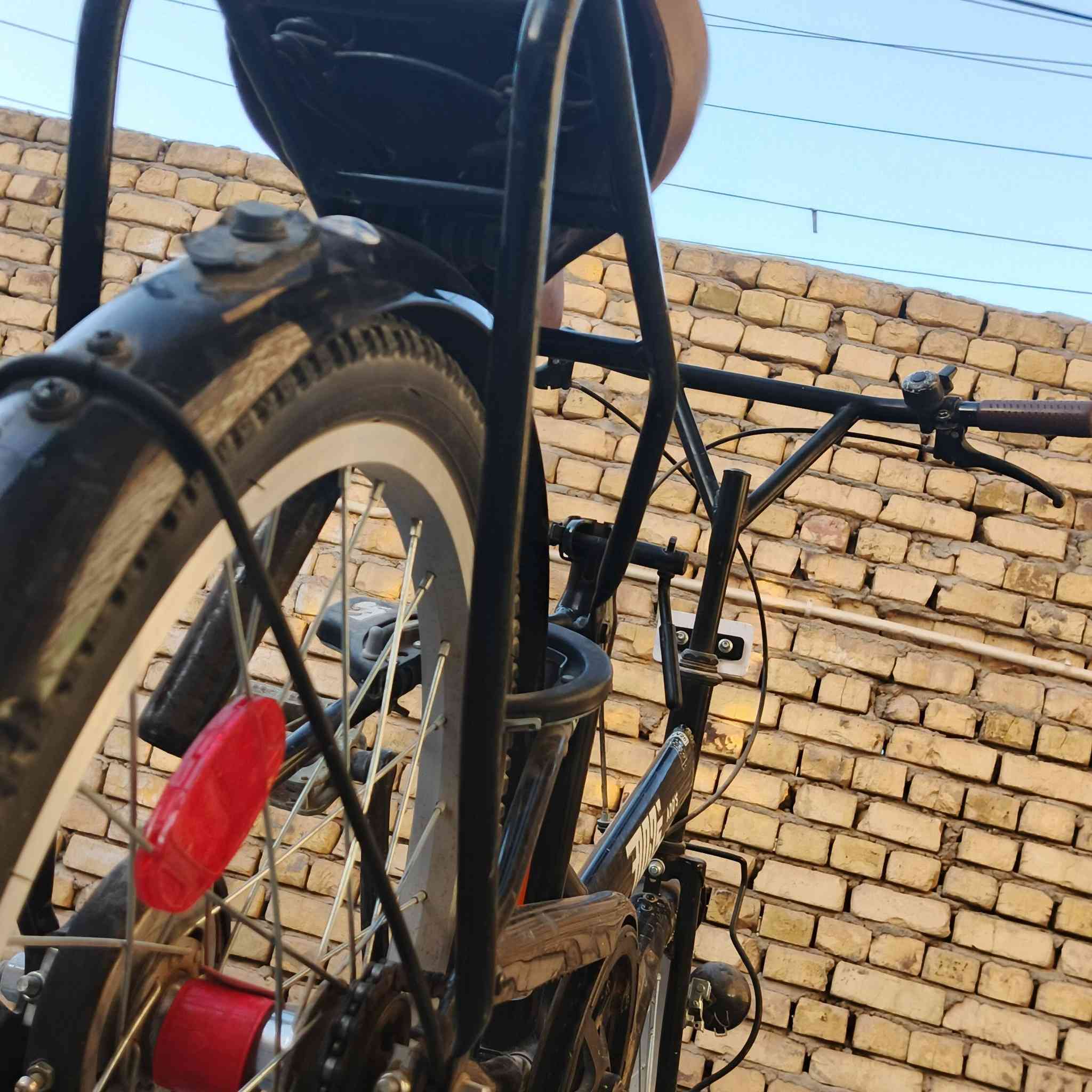 بايسكل للبيع العنوان ناصريه مركز قرب شارع يا حسين السعر خاص
الرقم: ***********
