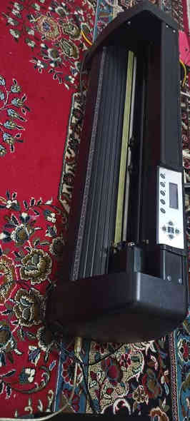 جیهازی بڕینی لەزگە ئیش ئەکات بێ کێشە تەنها سیدی تەعریفی لەگەڵ نەماوە ، قیاسی ٦٠ سم... نرخی تەنها 30 هەزار ..*********** السليمانية
