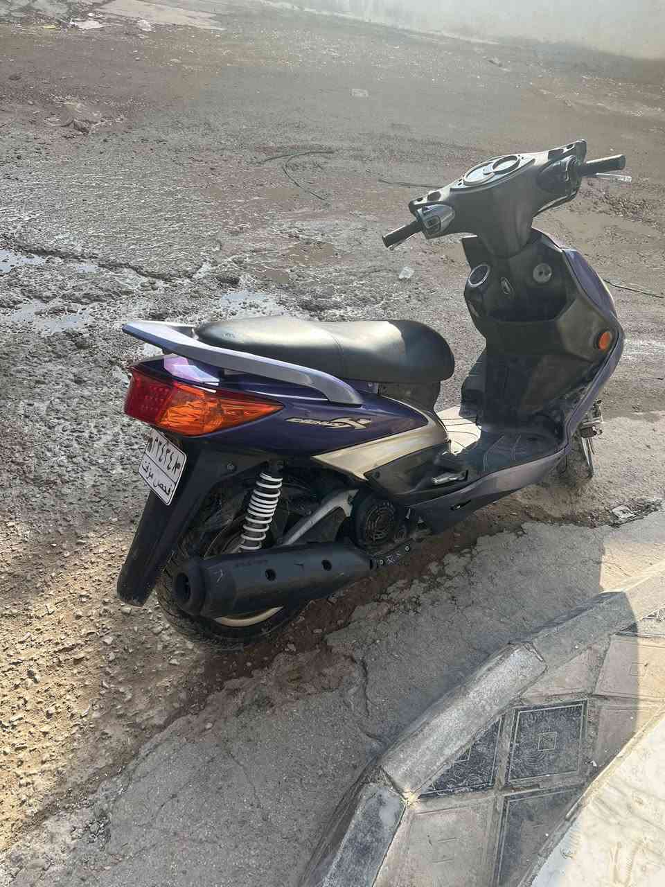 سلام عليكم سكنس فحل نوزل كولد طلاعات خطين دراجه بجيس ماشيه ثمنتالاف دراجه بلاديه ممفتوحه تجي وشوف نصبتها تخبل كلش جديده كهربائيات شغاله تايرات جدد الله شاهد مموكفتني مكينه ناعمه وخرسه صدرها امامي خلفي طسته ناعمه متحس شلعه معدل  تخبل سعرها 950 مكاني بغداد الاعضميه ماجاوب ع اي تعليق تجي خاص شلع عيوني واتس***********
