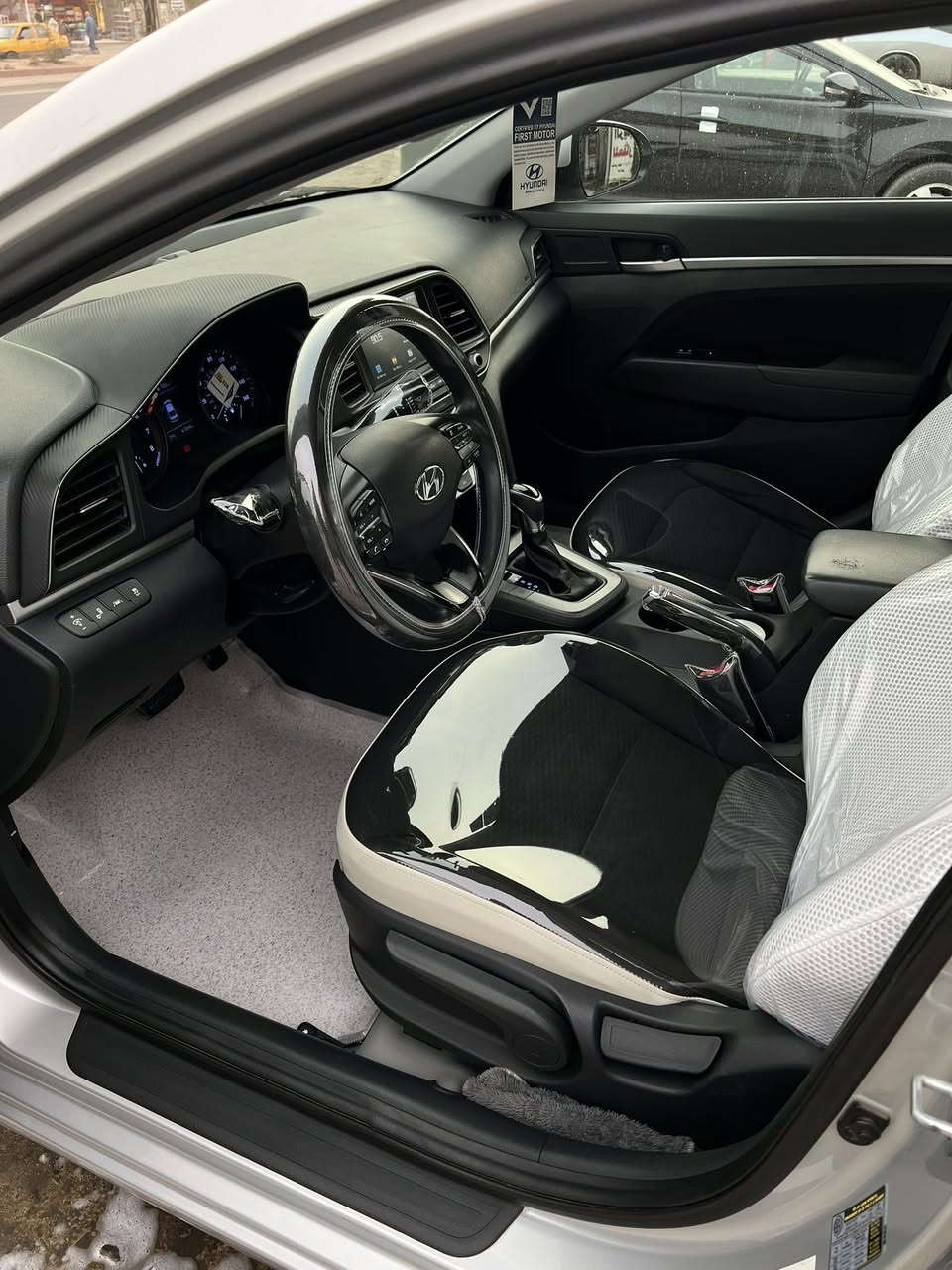 اجدد 2019 سلفريه امريكي
السلام عليكم 
النتره 19 امريكي محرك 2000 دوش كير AT بلادي المرغوب حادثه موضح بلصور فقط بنيد بدون دواخل كفاله عامه السياره جديده حيل ومملعوب بيه ليبل واحد دوشمه عام تخم تاير جديد مواصفات نص فول معروفه سنويه بأسمي هزه وارقام جدد شرط التحويل  
السعر : 150 بيه مجال وكلشي موجود بلسوك 
العنوان : بغداد الزعفرانيه 
الهاتف : *********** كريم حيدر
