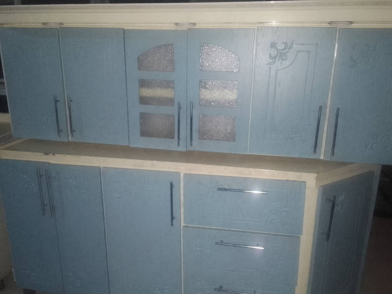 كاونترات الامنيوم البوب اج دي القياس مترين والسنك متر ونص كله مرمر اصلي الشراي يتفضل خاص مكاني بغداد حي اور رقم الهاتف بي واتساب اي ستفسار خاص ***********
