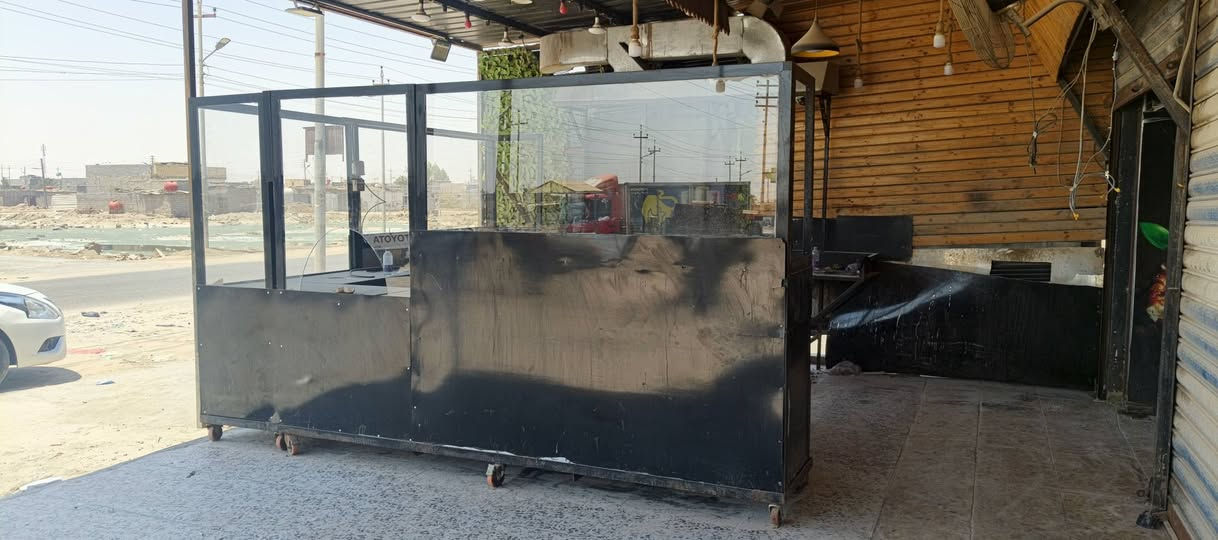 للبيع جام خانة مطعم المنيوم مستعجل على البيع قيم بسعر وأخذها العنوان ابو صخير للتواصل ***********
