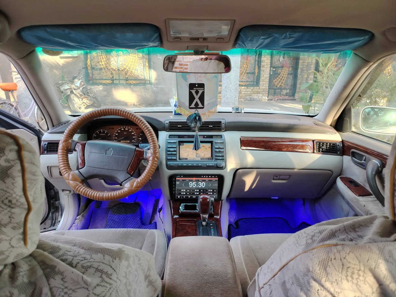 ملكه ادوات كصتين 2002
تحوير فوك وجوه نجف 
تدفه وتبريد قطعتين ثلج 
محرك وكير جديد
السعر 40$
الأستفسار على الرقم 
***********
